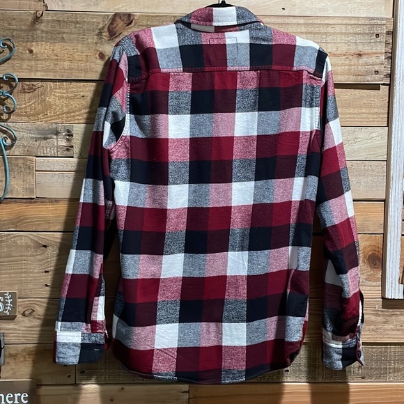 Hollister flannel - Picture 5 of 8